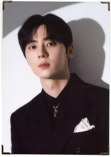 NU'EST THE BLACK MINHYUN プレミアムフォト 駿河屋 -<中古>ミンヒョン プレミアムフォト 「NU'EST CONCERT [THE