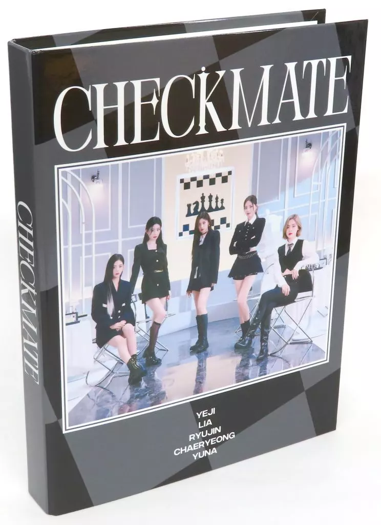 雑貨　ITZY トレカケース 「ITZY THE 1ST WORLD TOUR CHECKMATE in JAPAN」