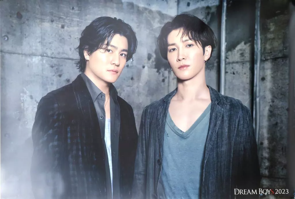 駿河屋 - 【買取】ポスター 渡辺翔太＆森本慎太郎 「DREAM BOYS 2023
