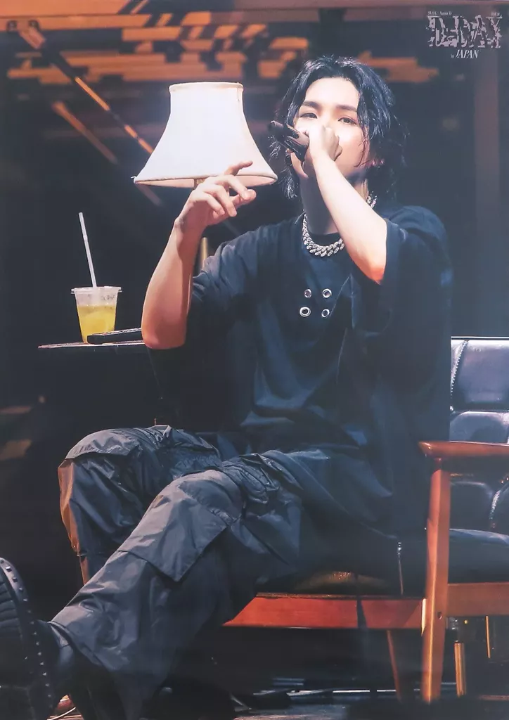 A2 Agust D(シュガ) 「DVD Agust D TOUR D-DAY in JAPAN」 BTS JAPAN OFFICIAL SHOP予約特典_image
