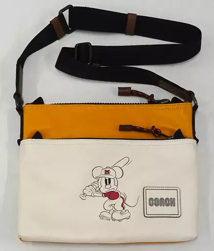 雑貨　[レザータグ欠品] ミッキーマウス ペイサー クロスボディ ウィズ ベースボール クライム 「ディズニー×COACH(コーチ) The Play コレクション」