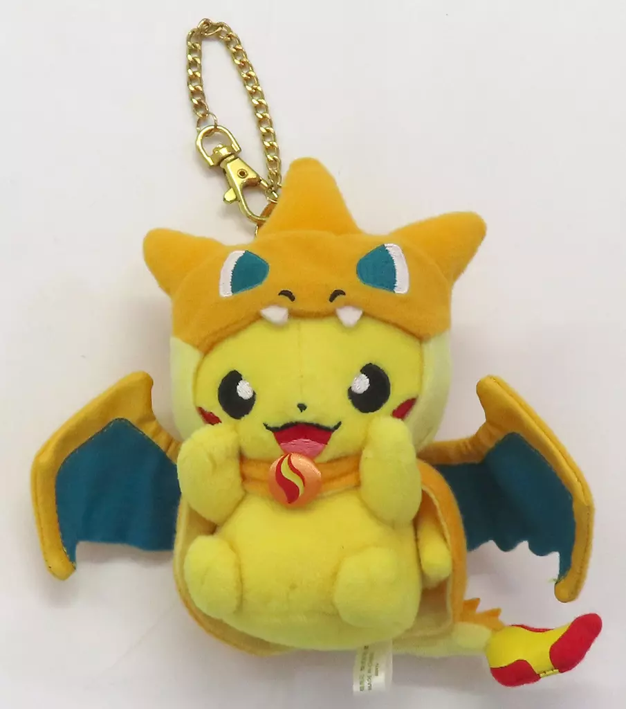 メガリザードンYのポンチョを着たピカチュウ(口開け) マスコット 「ポケットモンスター」 ポケモンセンター限定