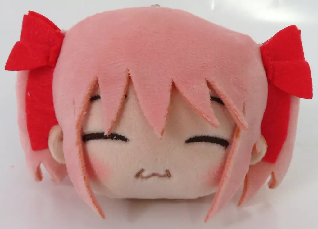 鹿目まどか むにむにマスコット ぷにっぺ 「劇場版 魔法少女まどか☆マギカ[新編]叛逆の物語」 ファミリーマート限定グッズ