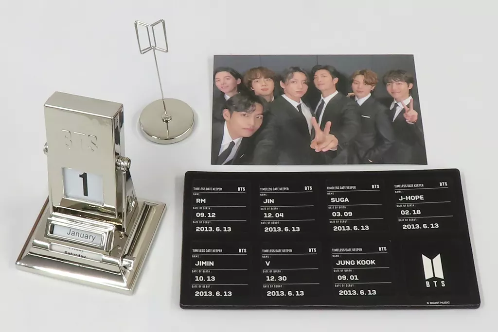 BTSグッズ BTS Official Japan Fan Club Merch Pack Box Ltd Ed K-Pop Fan Merch