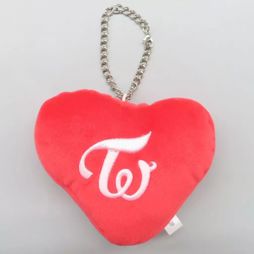 チェヨン BABY LOVELYS リバーシブルバッグチャーム Baby CHAENGVELY 「TWICE ＜THIS IS FOR＞ WORLD TOUR IN JAPAN」