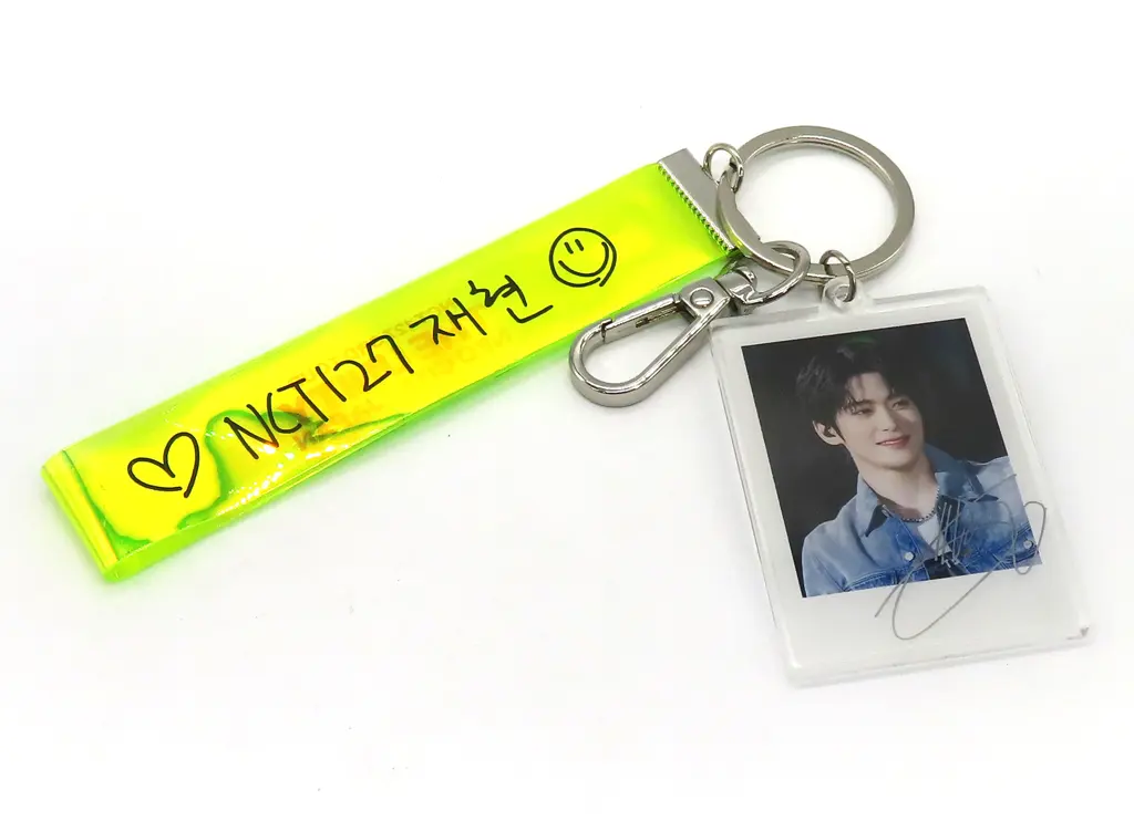 ジェヒョン 自筆サイン入り銀テープ風 「NCT 127 3RD TOUR ‘NEO CITY ： JAPAN - THE UNITY’ PHOTO GALLERY」
