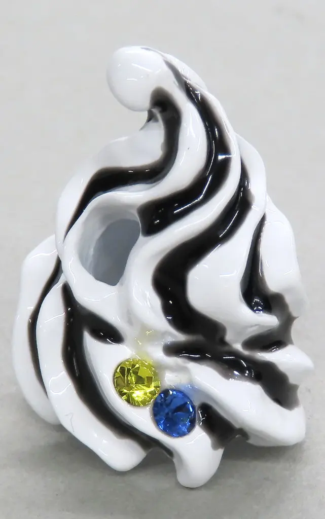 伊黒小芭内 アイスクリームチャーム 「鬼滅の刃×Q-pot.」