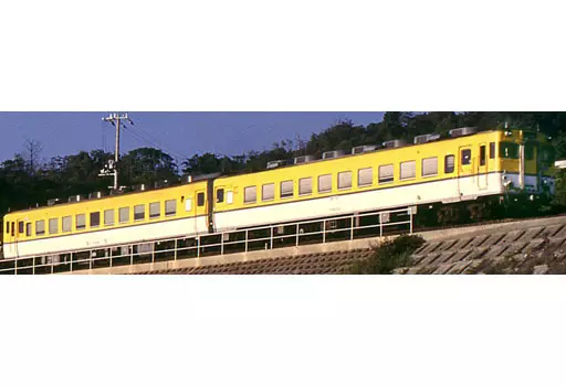 鉄道模型　1/150 キハ58系ディーゼルカー 広島色 2両セット [98067]
