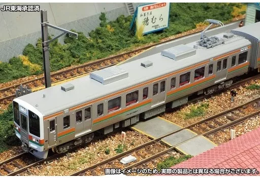 鉄道模型　1/150 JR 211系5600番台(SS6編成) 基本3両編成セット(動力付き) [31684]