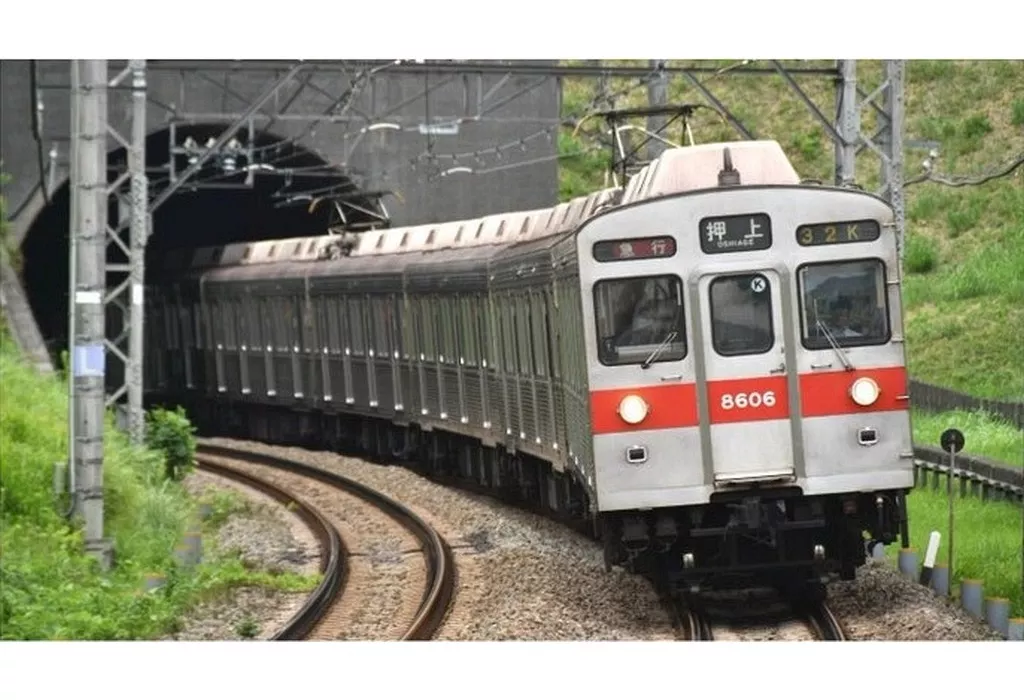 HOゲージ 1/80 東急電鉄8500系 非軽量車 8606編成 基本4両セット 完成品 [1-850-13]