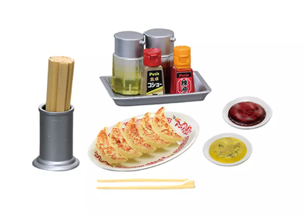 3.ここの餃子は酢胡椒が合うんだよ! 「ぷちサンプルシリーズ やっぱりこの味!路地裏町中華」