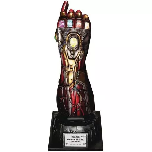 【マスタークラフト】アベンジャーズ ナノ・ガントレット １／１４０００６０５ アベンジャーズ：エンドゲーム マスタークラフト ナノ・ガントレット1