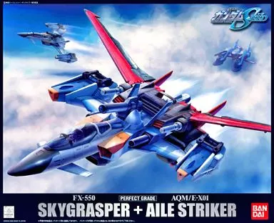 プラモデル　1/60 PG FX-550 スカイグラスパー+AQM/E-X01 エールストライカー 「機動戦士ガンダムSEED」 [0134101]