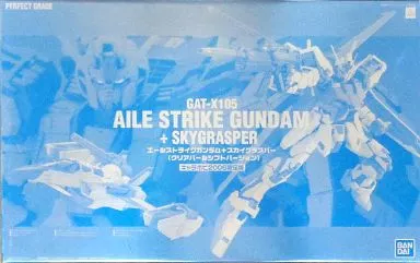 1/60 PG GAT-X105 エールストライクガンダム+スカイグラスパー クリアパールシフトVer. 「機動戦士ガンダムSEED」 キャラホビ2006限定