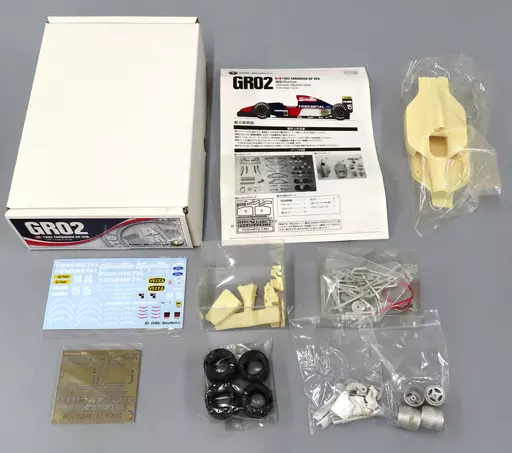 1/20 GR02 1992 CANADA GP VER. ガレージキット [AMC-0018]