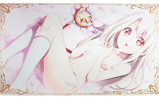 【プリズマ☆イリヤ】プレイマット イリヤスフィール・フォン・アインツベルン(ユウズィ) C91/ぴらるーく（本体不備（中））
