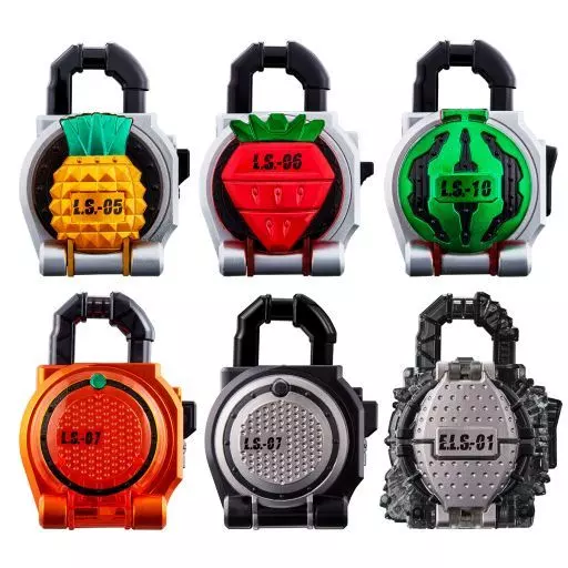 おもちゃ　コンプリートセレクションモディフィケーション ロックシード 鎧武セット 「仮面ライダー鎧武」 プレミアムバンダイ限定