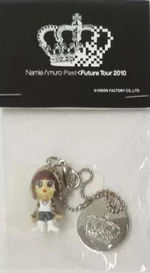 安室奈美恵 フィギュアストラップA 「namie amuro PAST＜FUTURE tour 2010」