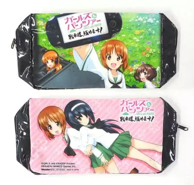 ガールズ＆パンツァー　ポーチ 駿河屋 -<中古>あんこうチーム マルチポーチ 「PS Vitaソフト ガールズ
