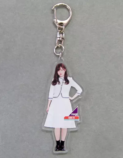 伊藤かりん(乃木坂46) 全身アクリルキーホルダー 「インフルエンサー」
