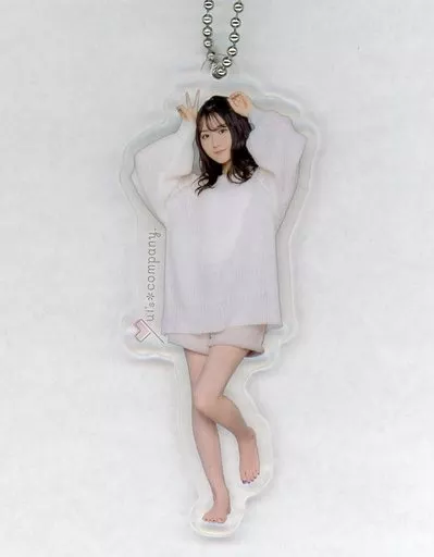 小倉唯(衣装白) アクリルチャーム 写真ver. 「Yui’s*Company.社員総会 ～New Year Party♪2020～」 会場限定おみくじ同梱品