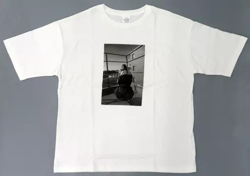 梅澤美波(乃木坂46) オリジナルフォトTシャツ ホワイト Mサイズ 「カップスター 乃木坂46 オリジナルフォトTシャツ プレゼントキャンペーン」 当選品