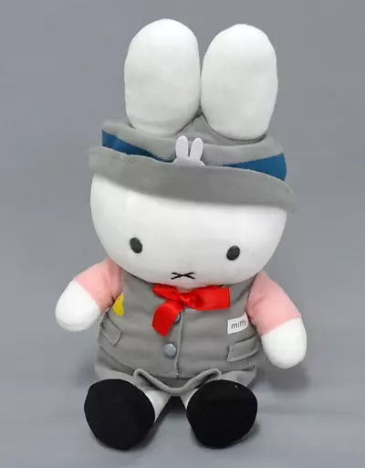 駿河屋 -<中古>車掌さんミッフィー ぬいぐるみ 「ミッフィー」 miffy