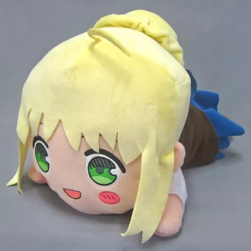 駿河屋 -<中古>セイバー メガジャンボ寝そべりぬいぐるみ”セイバー