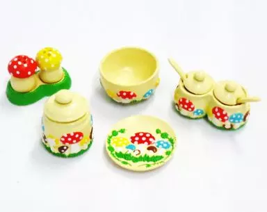 2.きのこの森へようこそ 「ぷちサンプルシリーズ おとぎの国の食器たち」