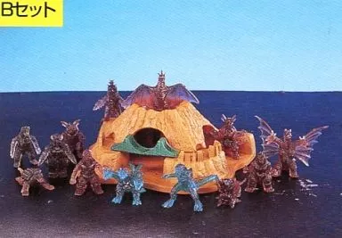 駿河屋 -<中古>Bセット(13体セット) 「ゴジラアイランド