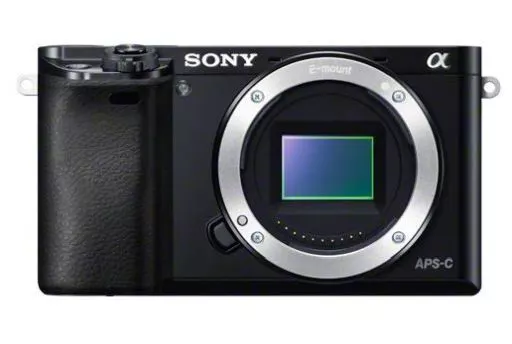 カメラ　ソニー デジタル一眼カメラ α6000 ボディ 2430万画素 (ブラック) [ILCE-6000(B)]