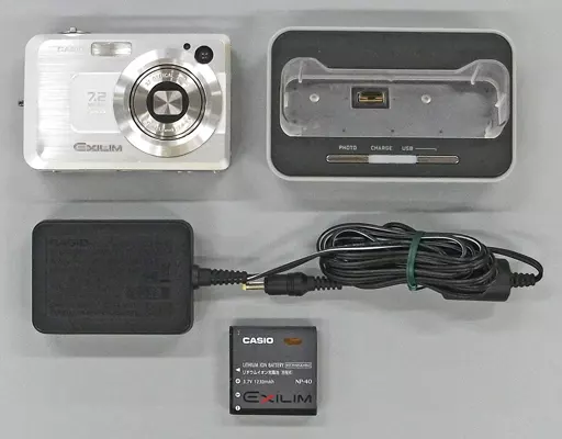 CASIO EXILIM EX-Z750 付属品付き Amazon | CASIO EX-Z750 デジタルカメラ「EXILIM」 | コンパクト