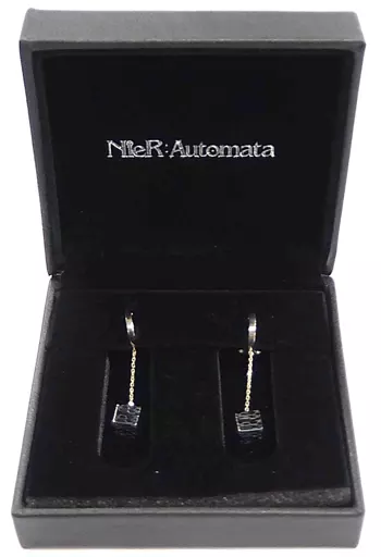 NieR:Automata　シルバーイヤリング　＜ブラックボックス＞ ニーア オートマタ ブラックボックス イヤリング - メルカリ