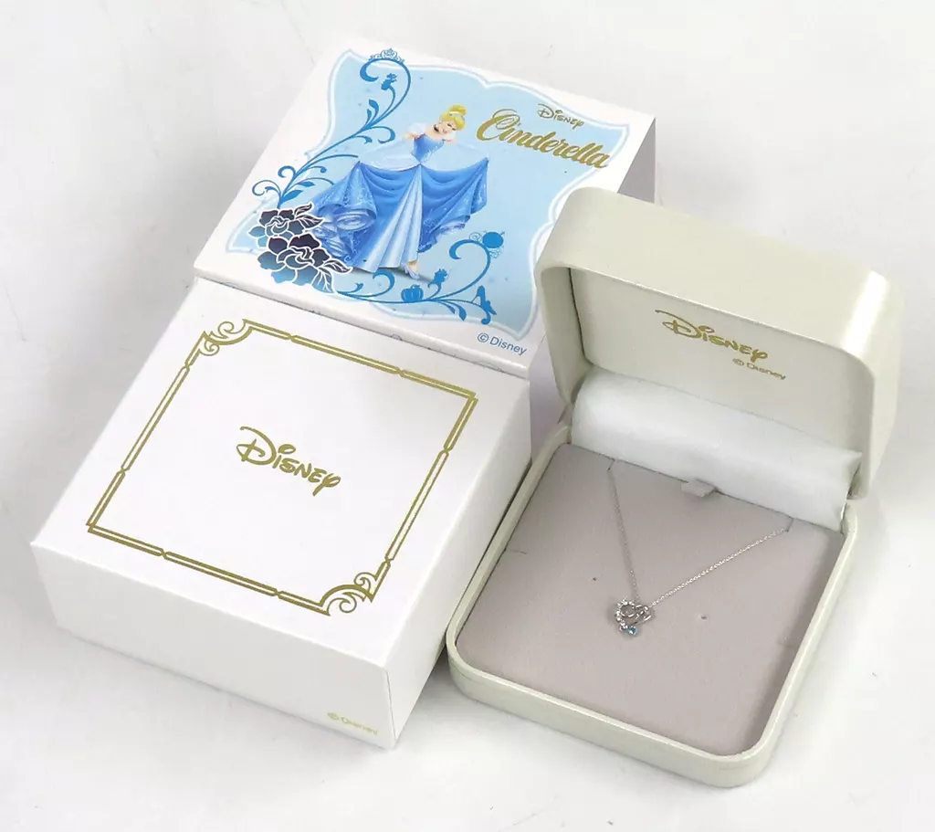 ガラスの靴 ディズニープリンセス シンデレラ ホワイトゴールドペンダント 「ディズニー」 ディズニーストア限定