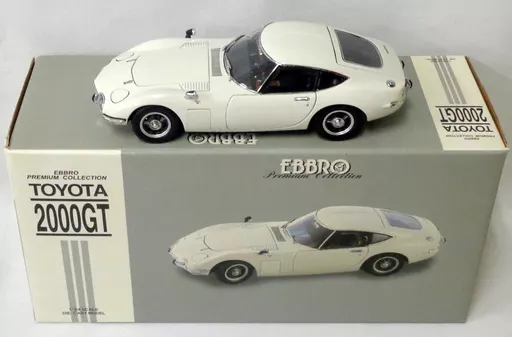 ミニカー　1/24 TOYOTA 2000GT(ホワイト) 「PREMIUM COLLECTION」