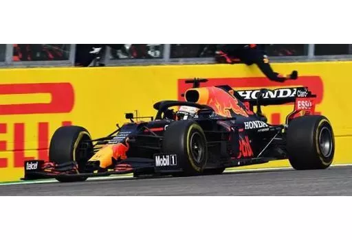 ミニカー　1/18 Red Bull Racing Honda RB16B #33 Red Bull Racing Winner Emilia Romagna GP 2021 Max Verstappen [18S582]