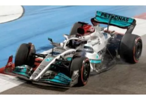ミニカー　1/18 Mercedes-AMG Petronas F1 W13 E Performance Mercedes-AMG Petronas F1 Team 4th Bahrain GP 2022 George Russell #63 [18S746]