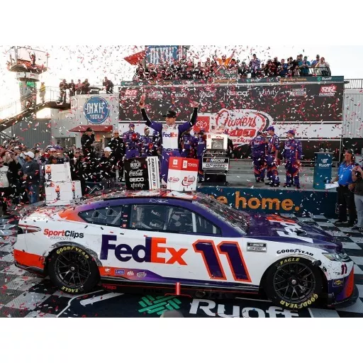 ミニカー　1/24 デニー・ハムリン フェデックス エクスプレス TOYOTA カムリ NASCAR 2022 TOYOTA オーナーズ400 ウィナー #11 「フードオープンシリーズ」 [W112223FEXDHK]