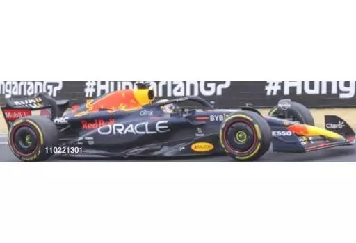 ミニカー　1/18 オラクル レッド ブル レーシング RB18 マックス・フェルスタッペン ハンガリーGP 2022 ウィナー 「MINICHAMPS」 [110221301]