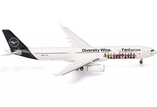 ミニカー　1/200 A330-300 ルフトハンザ航空 “Fanhansa - Diversity Wins” D-AIKQ [HE572774]