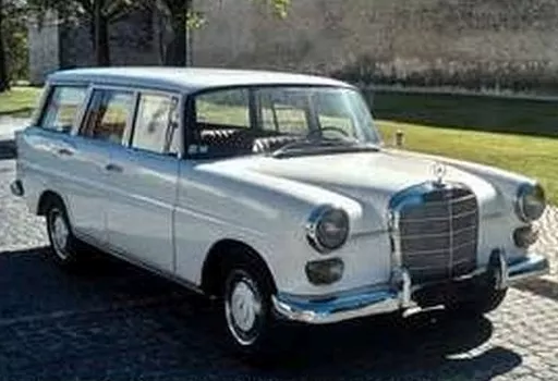 ミニカー　1/18 MB 200 ユニバーサル 1966(クリーム) [183709]