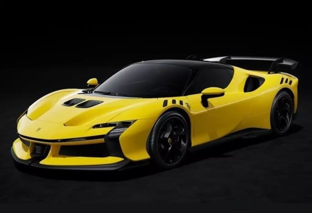 ミニカー　1/18 Ferrari SF90 XX Stradale Yellow Three Layer  ケース付 [P18237FV]