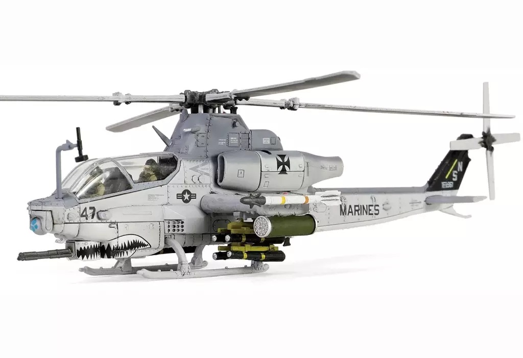 1/72 アメリカ軍 AH-1Z ヴァイパー 第3海兵航空団 “ヴェンジェンス” 「メタルプラウドシリーズ」 [WS55729]_img
