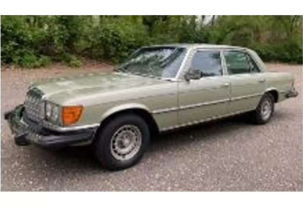 ミニカー　1/18 MB 450 SEL シルバーグリーン US TV 1979 [183975]