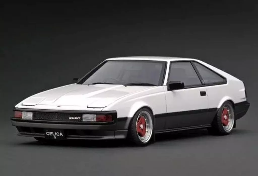 ミニカー　1/18 Toyota Celica XX 2800GT (A60)(ホワイト×ガンメタリック) [IG3536]