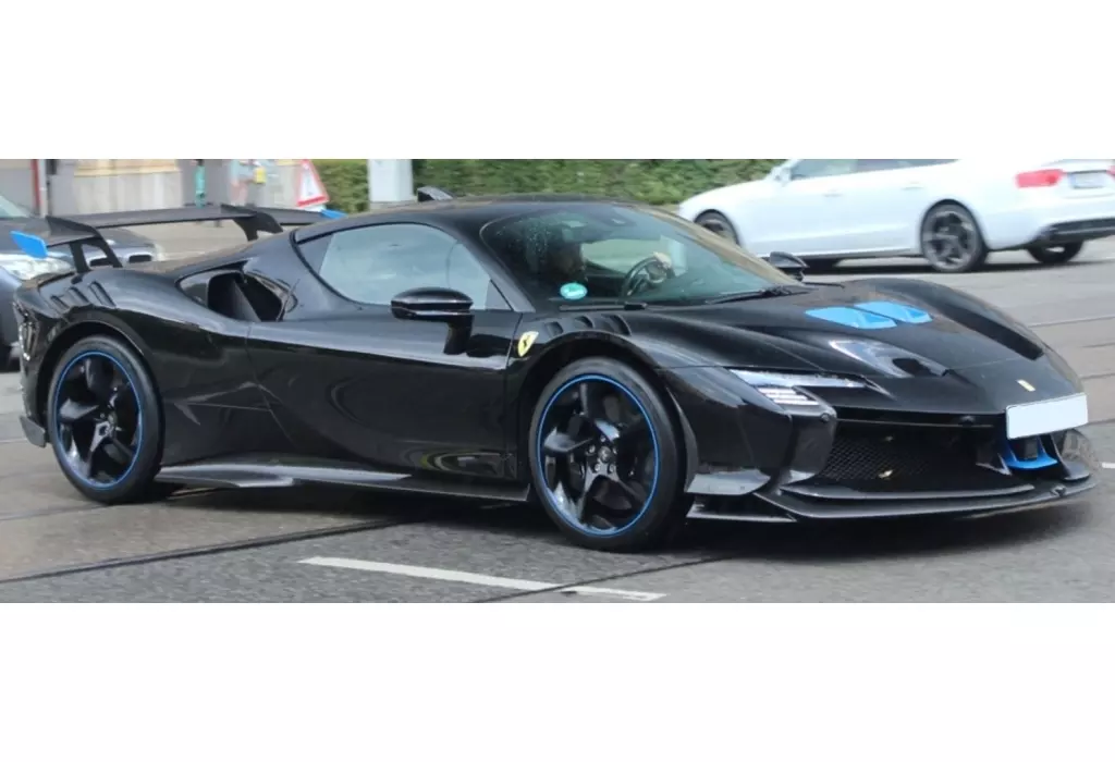 ミニカー　1/18 Ferrari SF90 XX Stradale Black DS ケース付 [P18237QV]