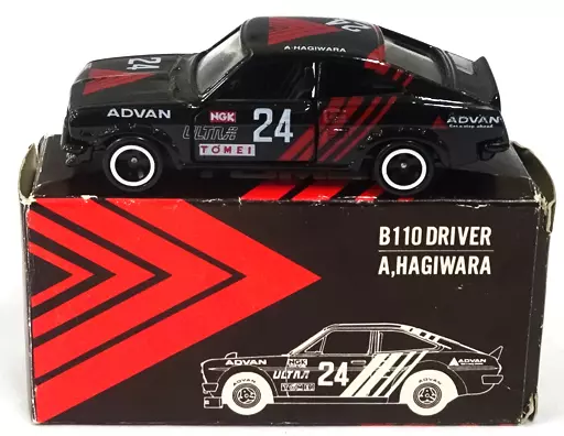 ミニカー　1/56 SUNNY 1200 COUPE RACING Get a step ahead ADVAN TOMEI #24(ブラック×レッド/日本製) 「トミカ」 アイアイアド・カンパニー特注
