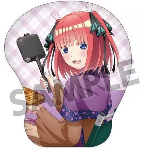 中野二乃(キャンプver.) 描き下ろしむにゃもちクッション 「映画 五等分の花嫁」