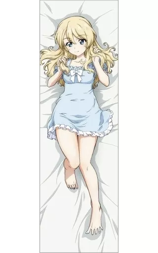 ダージリン(黒) 描き下ろし抱き枕カバー(2WAYトリコット) 「ガールズ＆パンツァー 最終章」