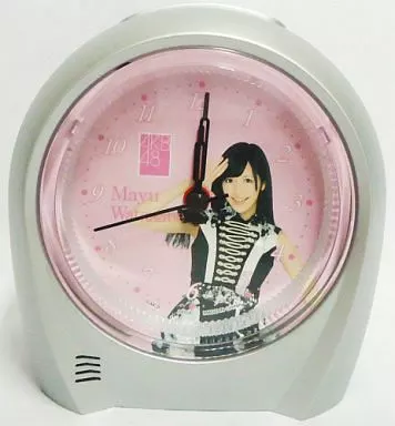 【未開封】AKB48 音声入り目覚まし時計 渡辺麻友 オリジナルボイス入り目覚まし時計（渡辺 麻友）AKB48【Loppi・HMV限定